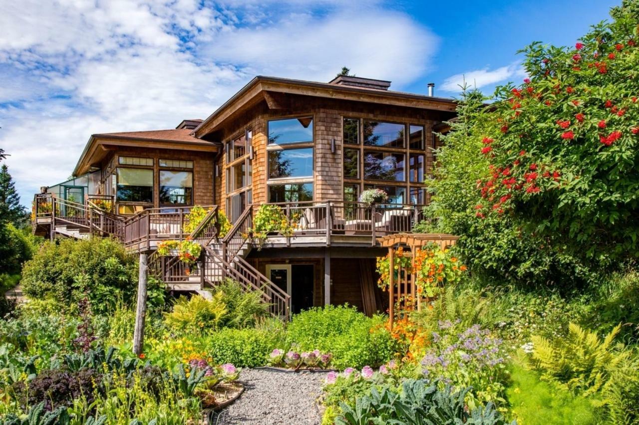 Stillpoint Lodge - All-Inclusive Halibut Cove エクステリア 写真